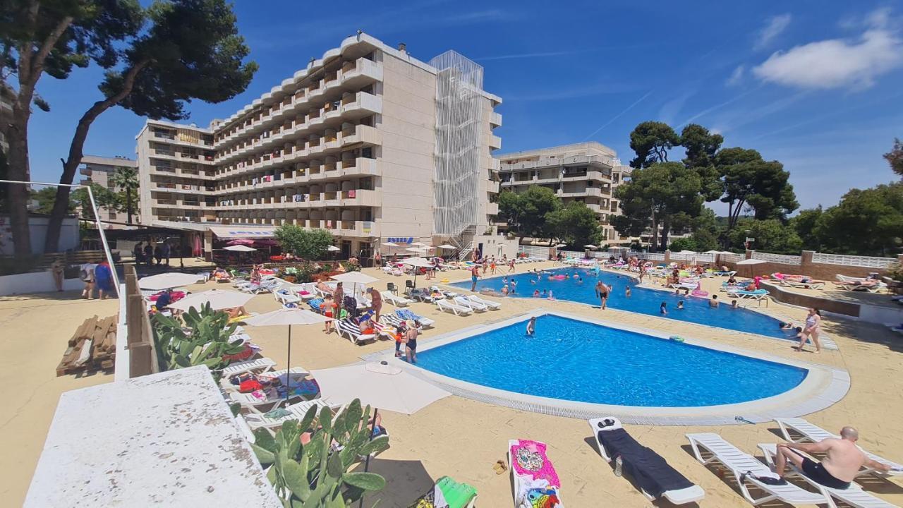 Bonito Apartamento Con Piscina Salou Ngoại thất bức ảnh